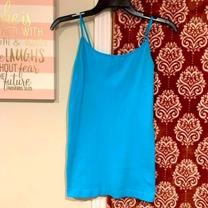 Cyan Blue tank top 💙 Super stretchy fabric and breathable
